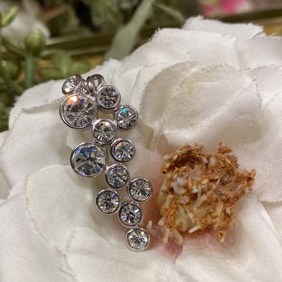 Rhinestone pierced earrings Sparkly! Date night, wedding/1 3/4” EUC - Picture 2 of 5